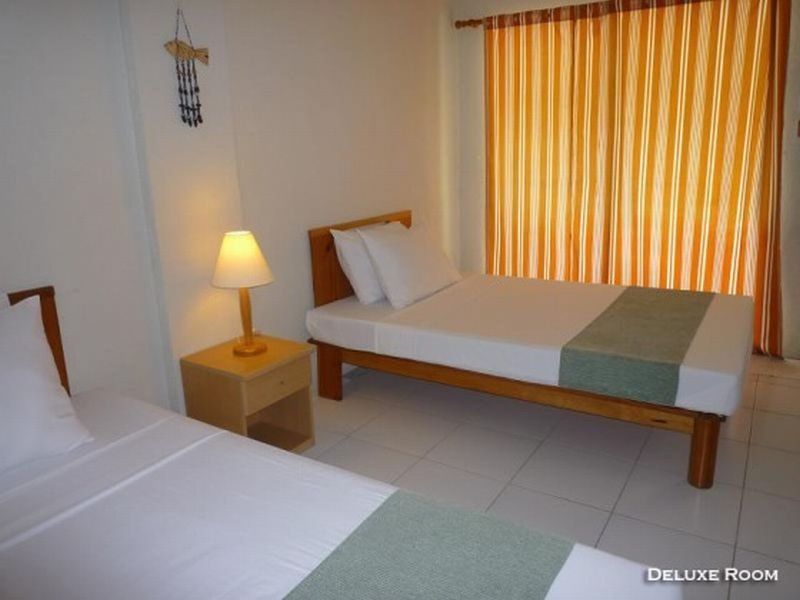 Mr Holidays Hotel Balabag  Buitenkant foto