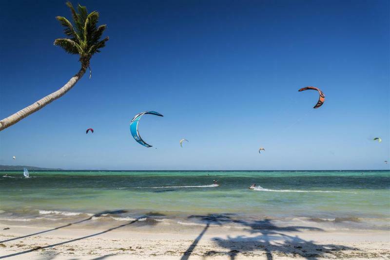 Mr Holidays Hotel Balabag  Buitenkant foto