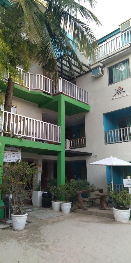 Mr Holidays Hotel Balabag  Buitenkant foto